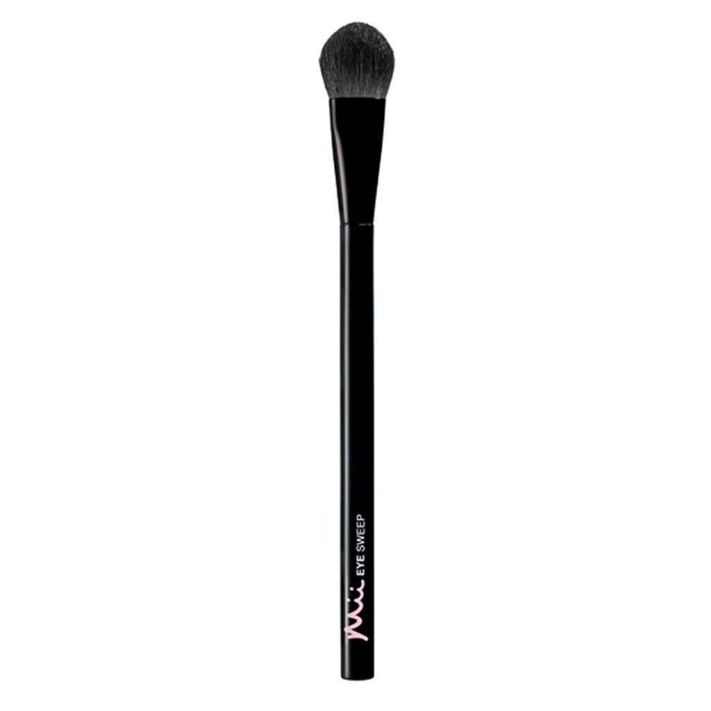 Mii Cosmetics Sweeping Eye Brush